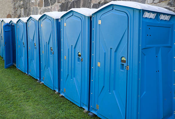 Best Portable Toilets for Parks and Recreation Areas  in Woodbury Center, CT